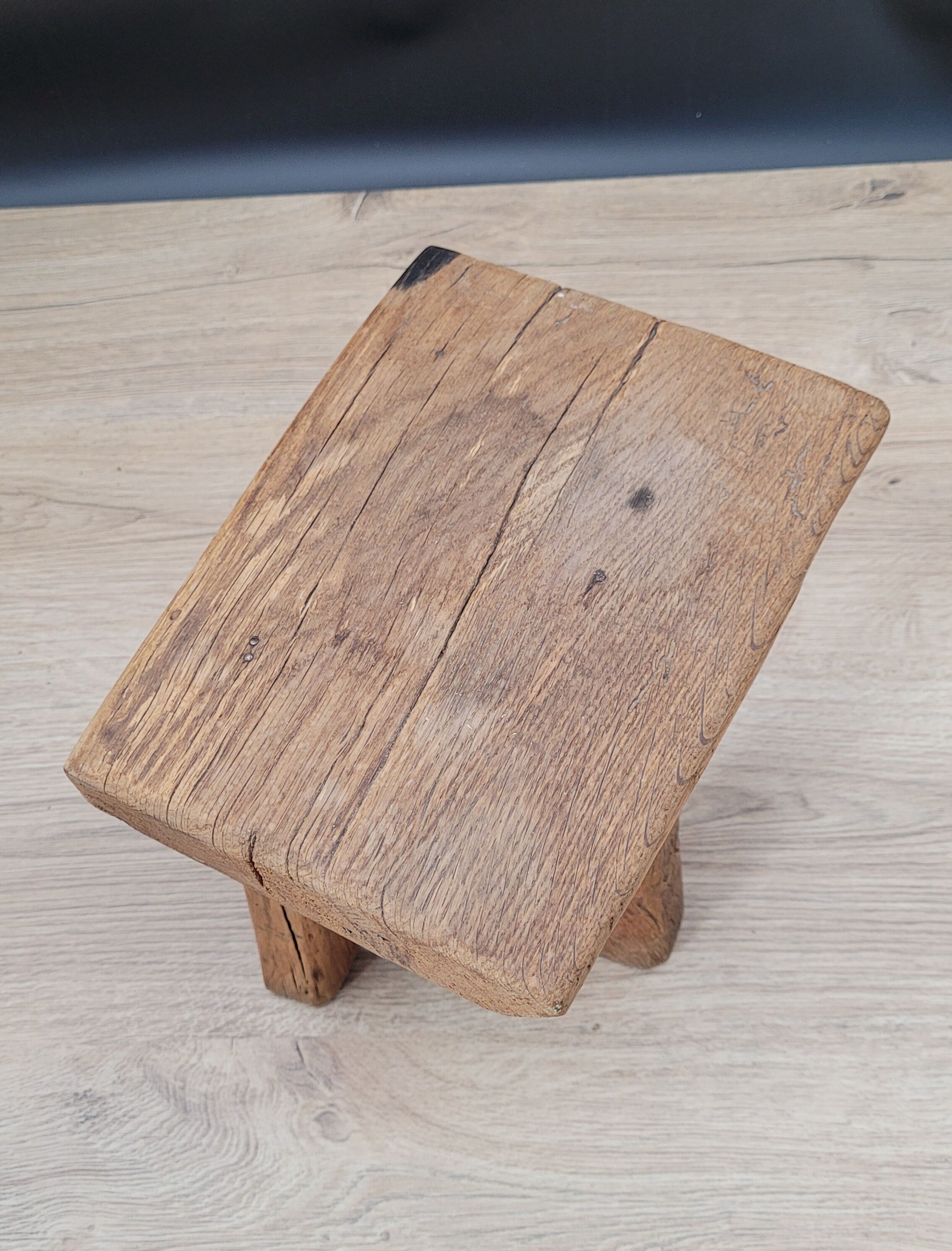 Raw tripod stool