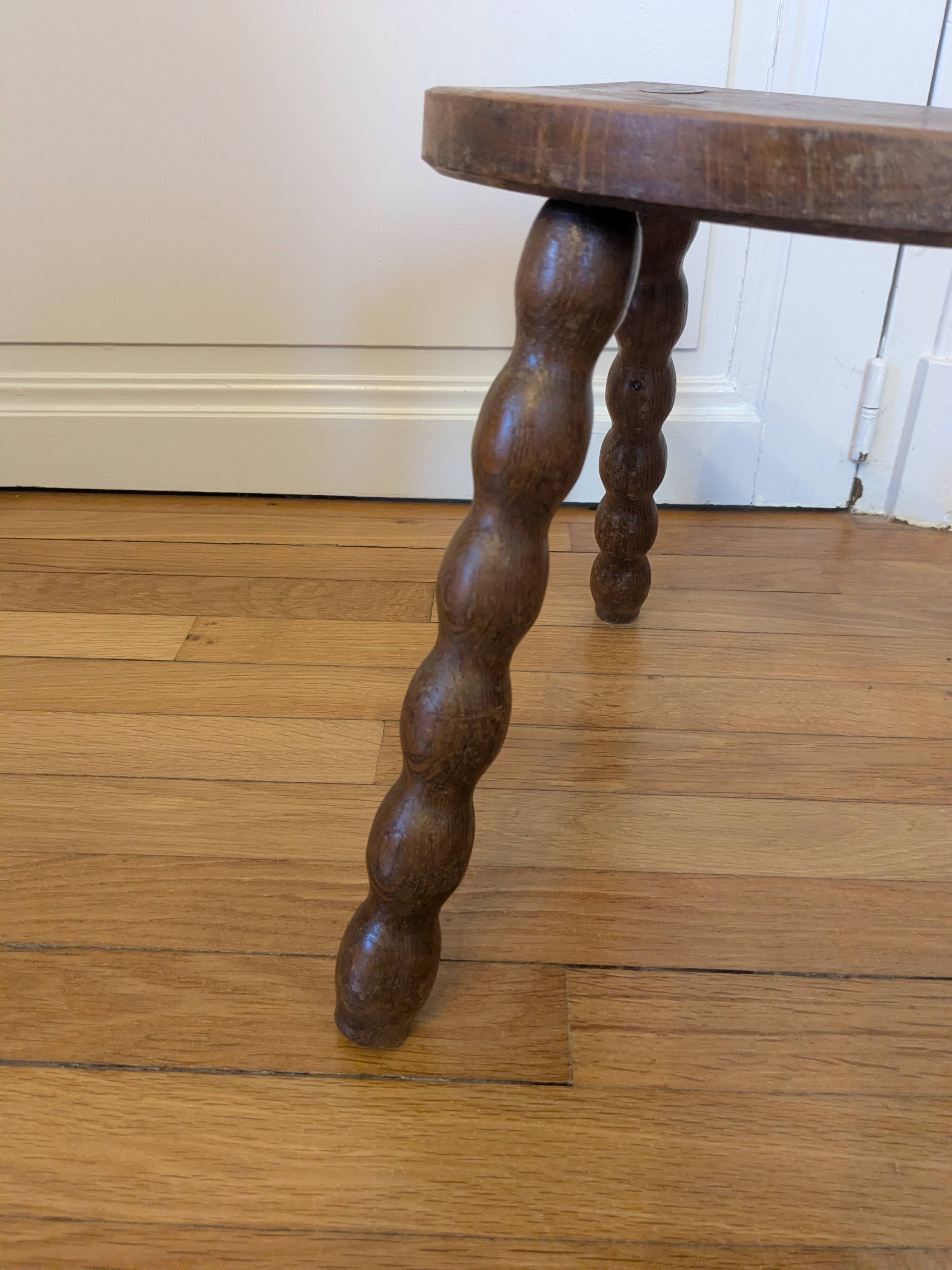 Tabouret tripode