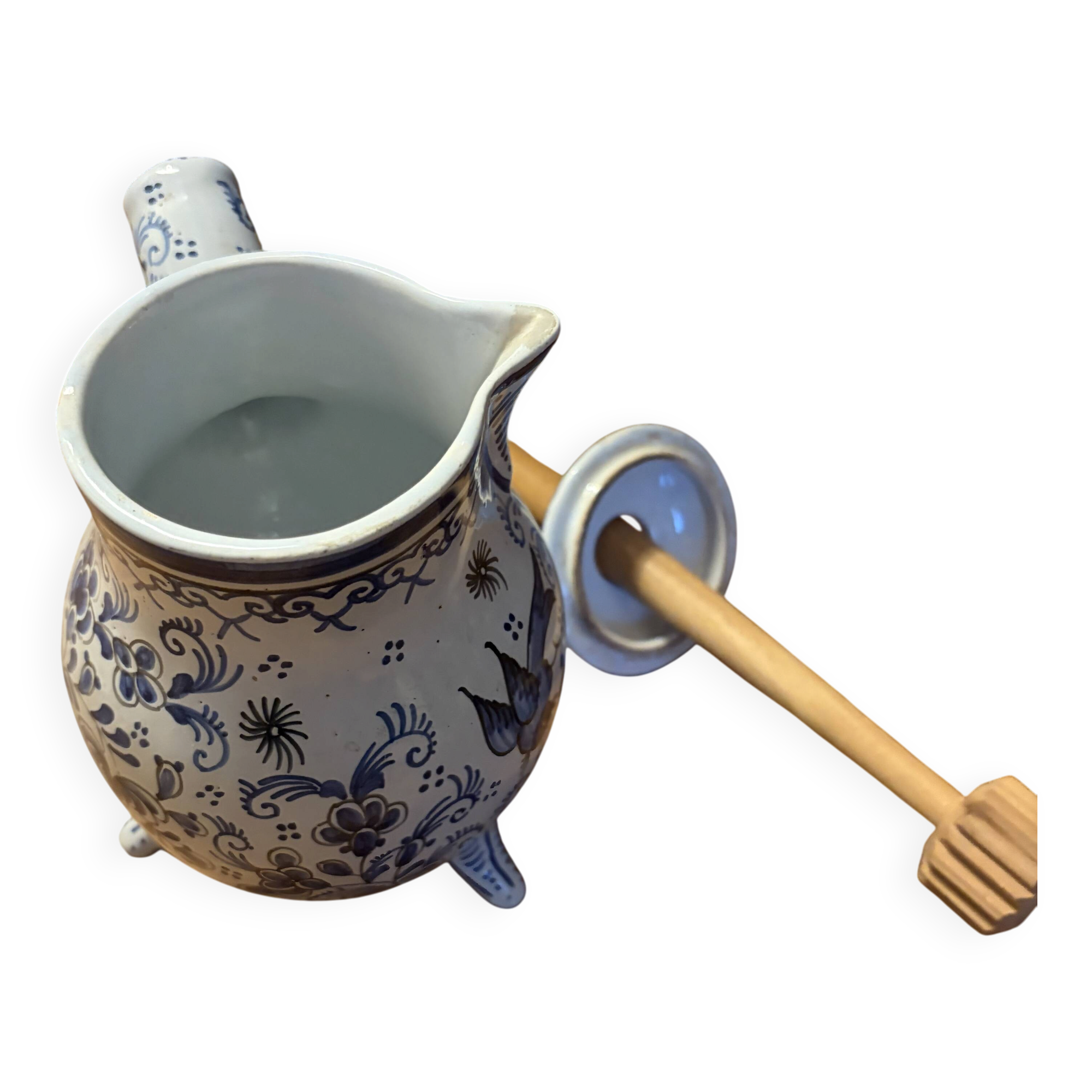 Antique chocolate pot in faience with its original whisk.