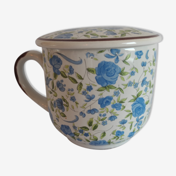 Flowery tea cup