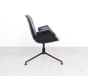 Walter Knoll "The Bucket chair" swivel chair black