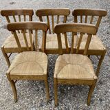 5 mulched bistro chairs