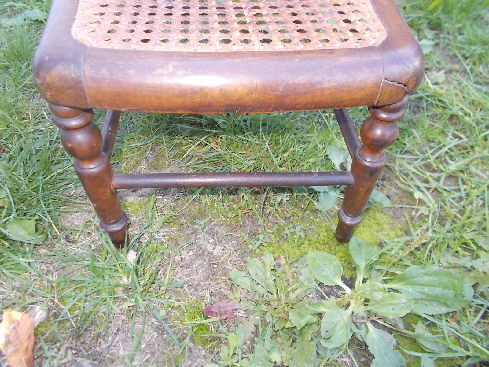 Footrest canning stool