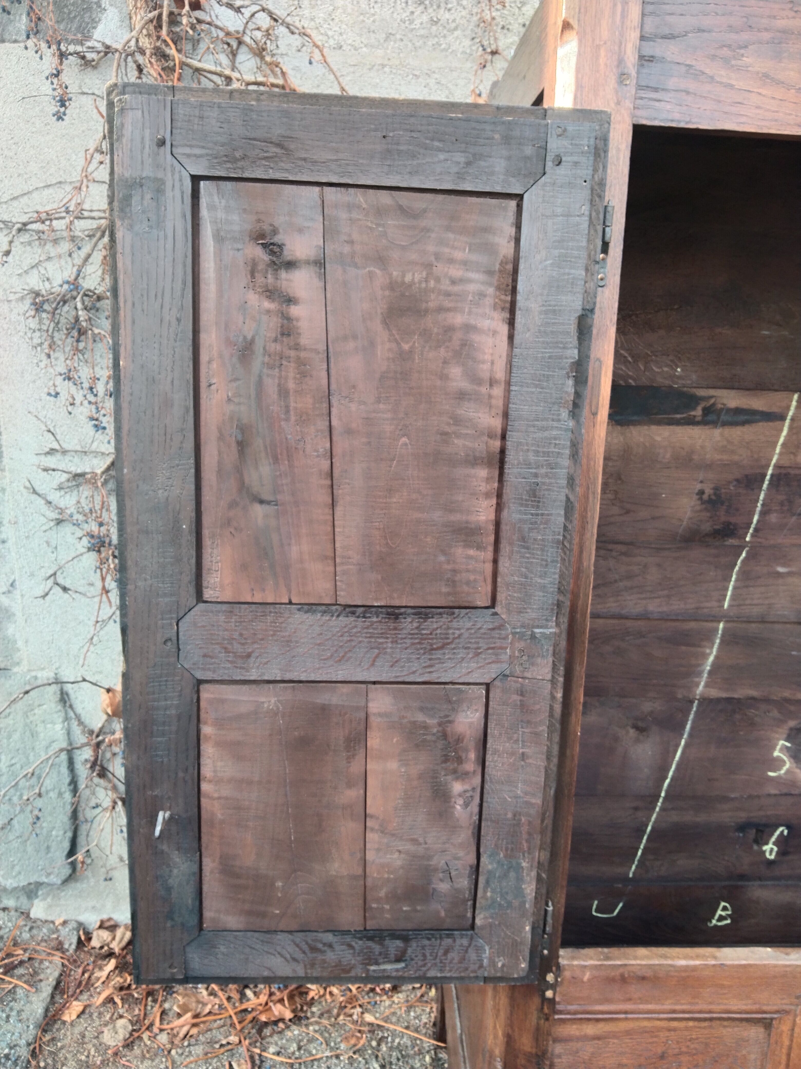 Auvergne wardrobe 18th century