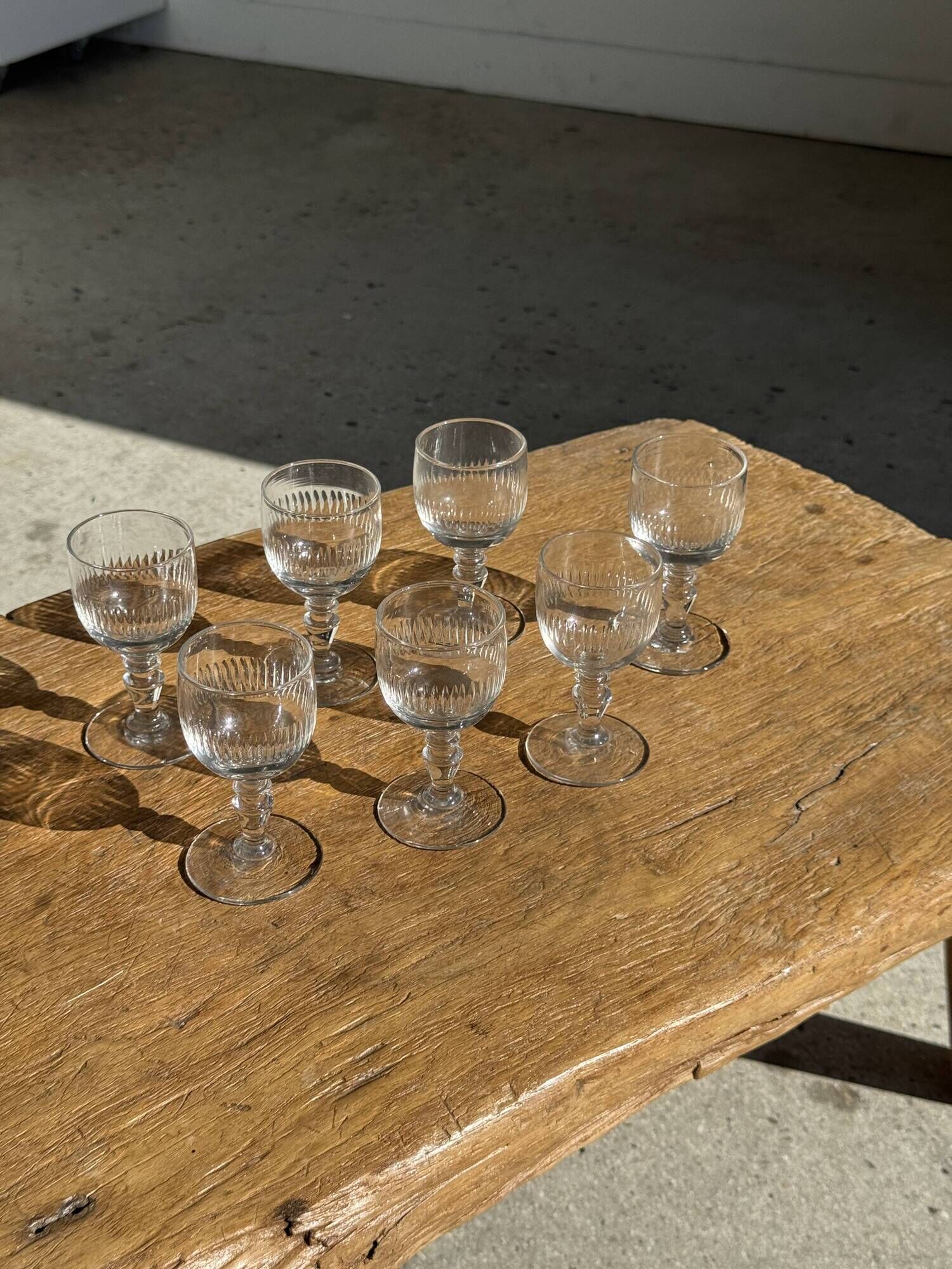 Set of 5 mini liqueur glasses on a stem H10 D8