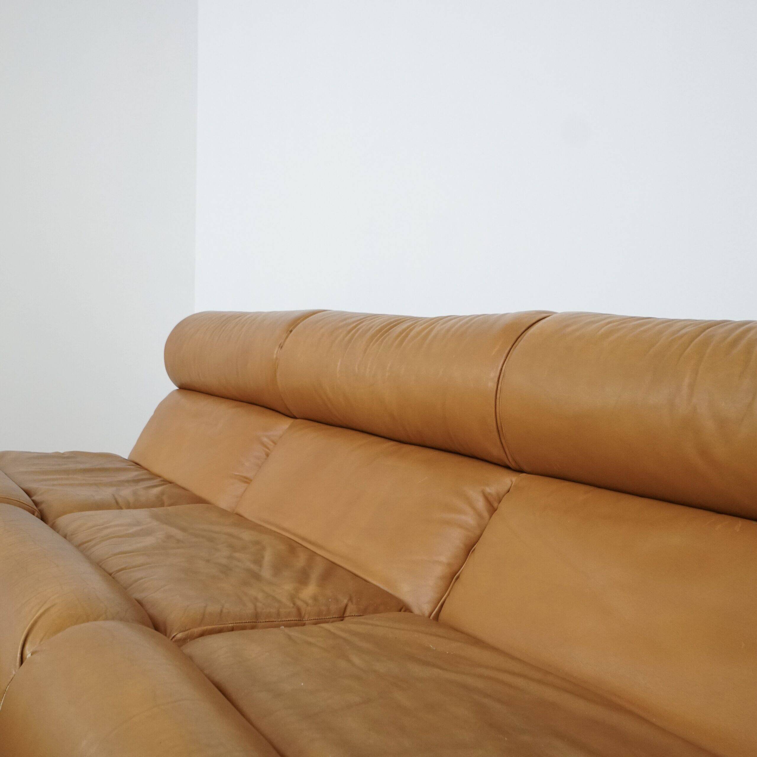 Leather and pine wood sofa by Erik Deforche for Hi Plan