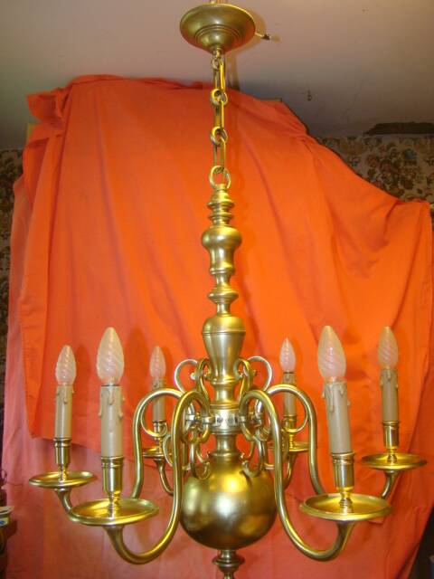 Dutch chandelier in solid bronze with 6 light arms, early 20th century.