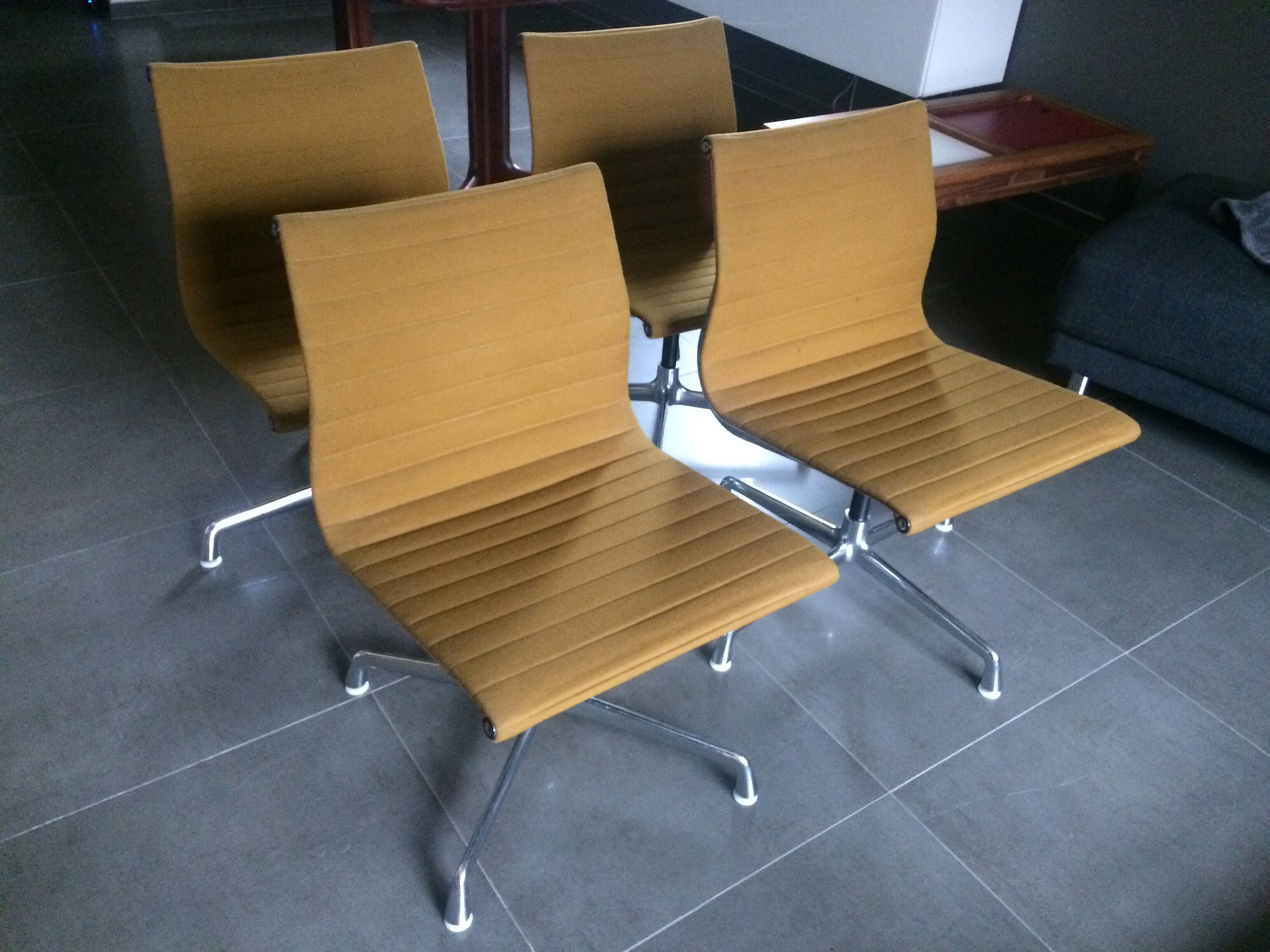 Chairs EA 105 by Charles & Ray Eames for Herman Miller