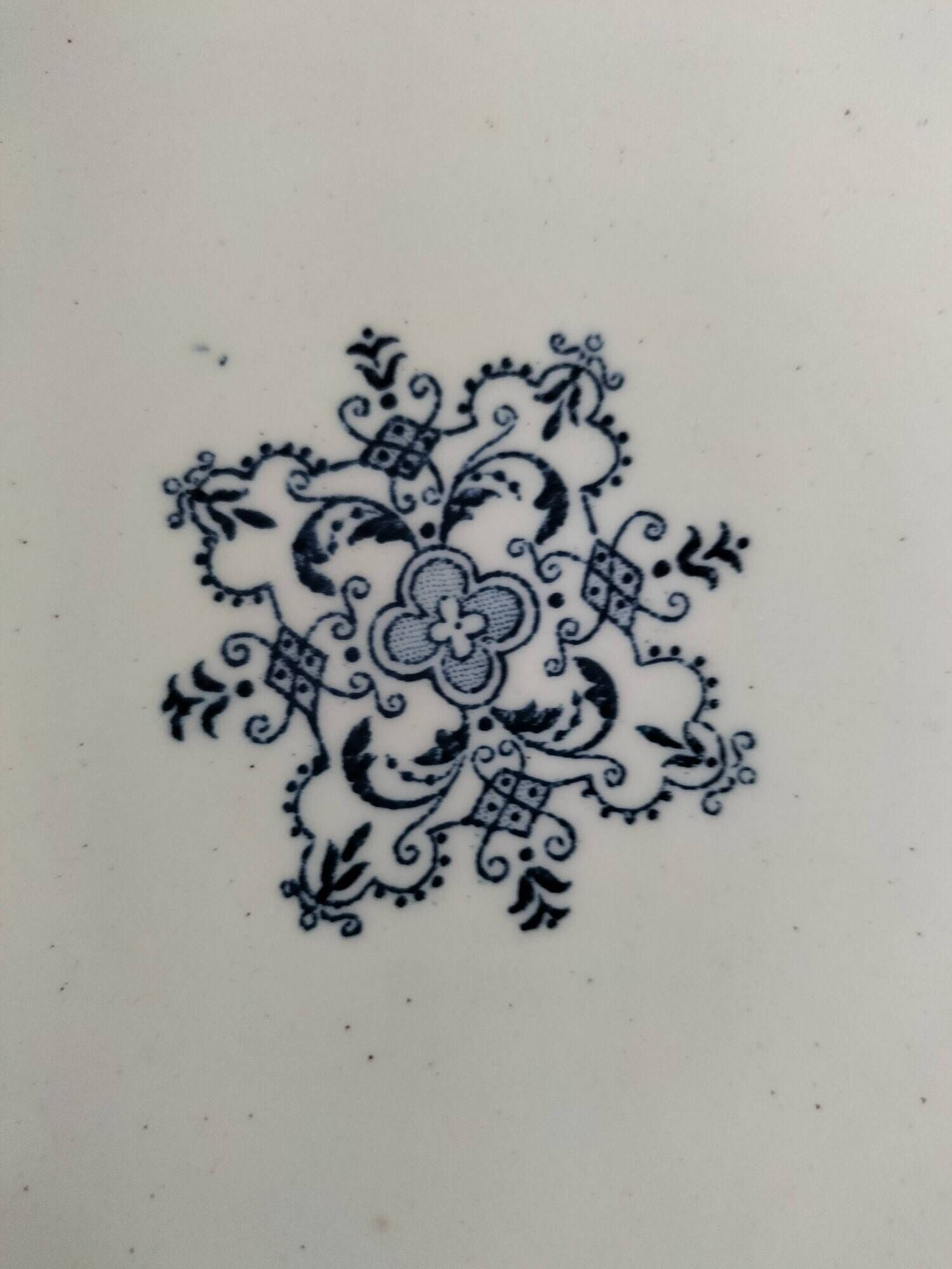 Ironstone compote by Manufacture Clairefontaine, Regency decoration, circa 1900.