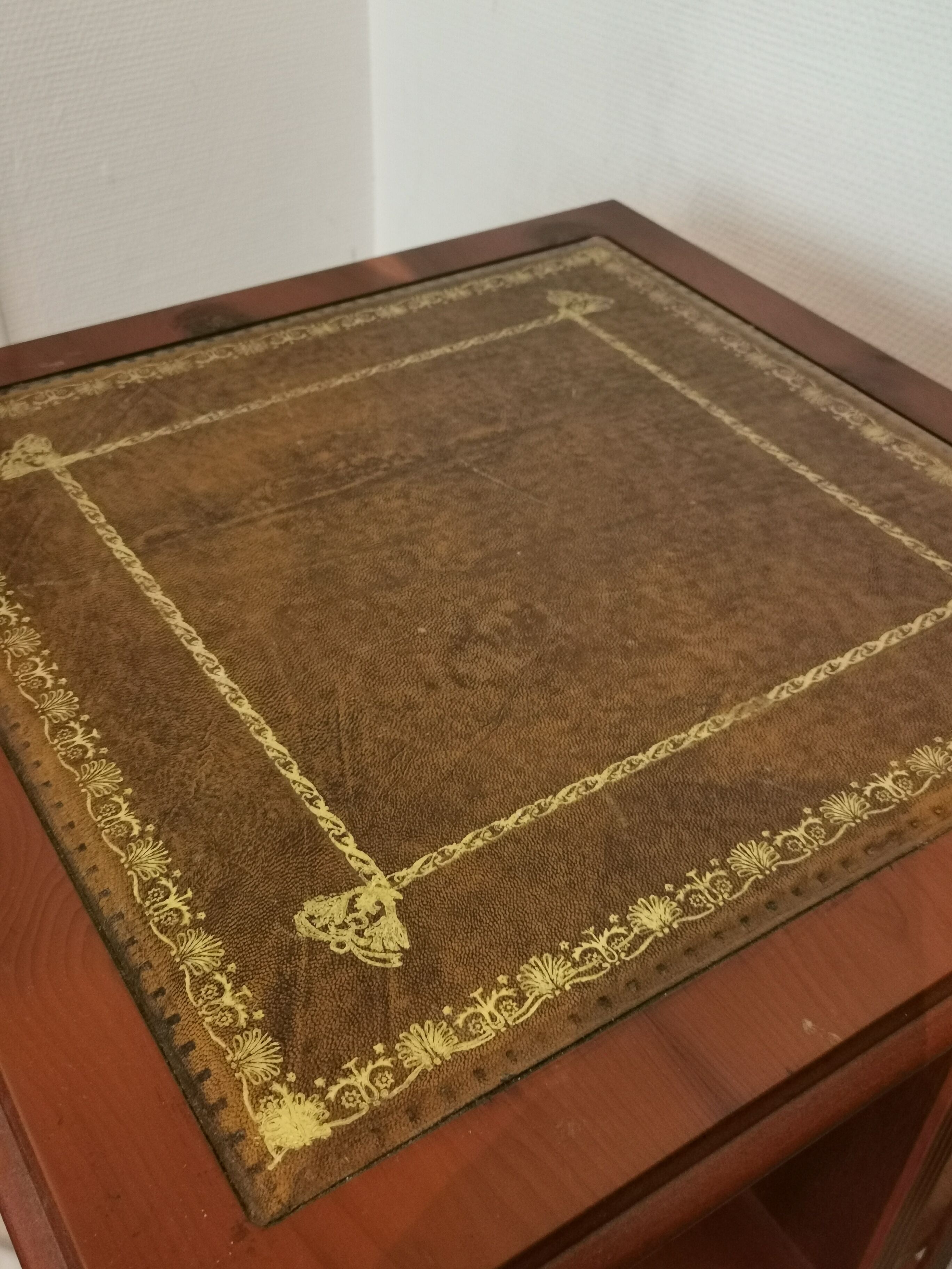 English revolving book case