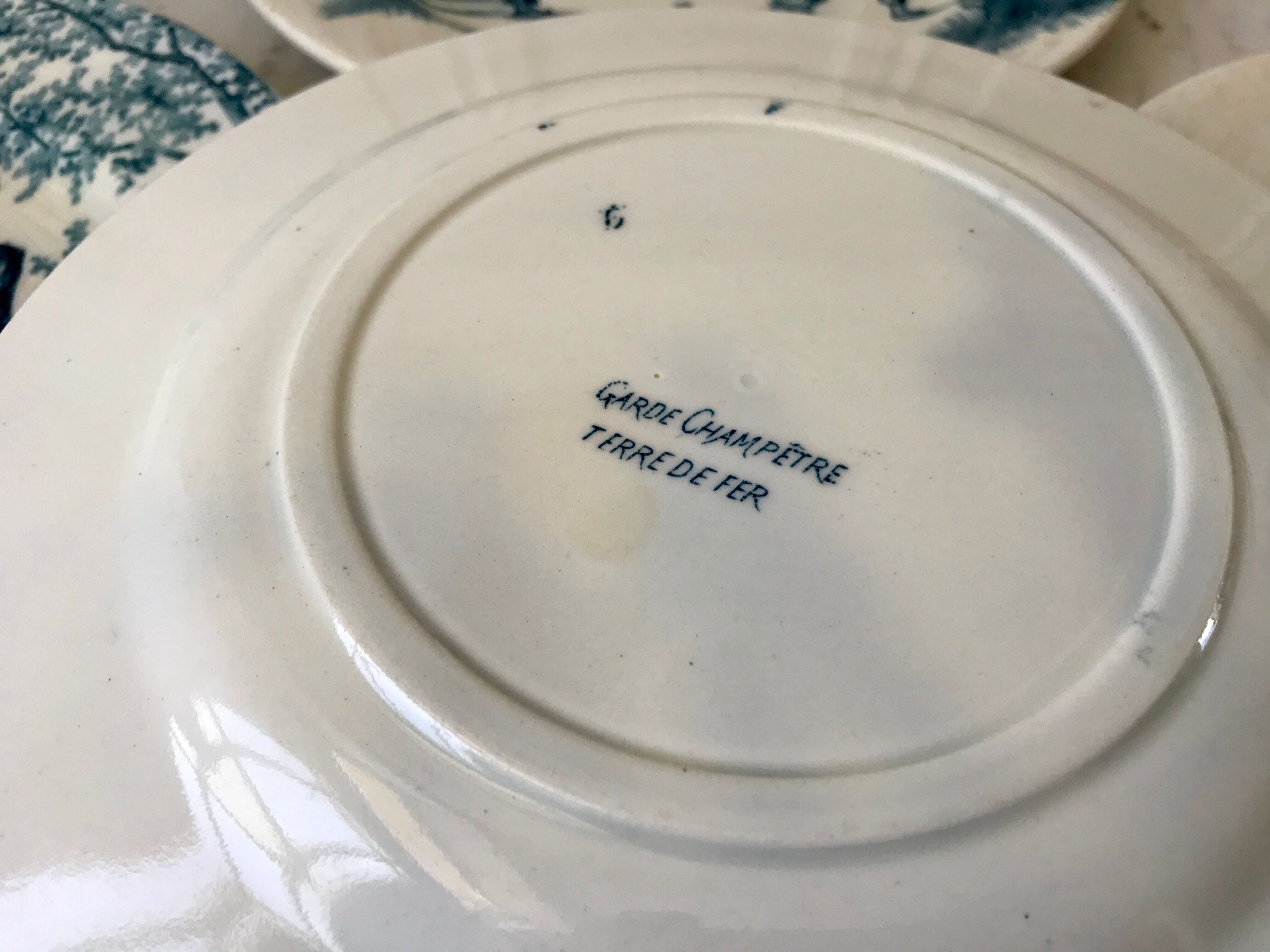 Set of 5 flat plates Iron Earth model "Garde-Champêtre" late nineteenth