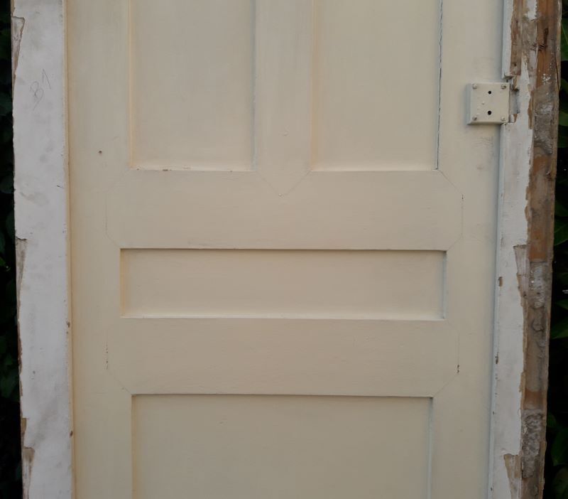 Haussmannian closet door