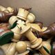 32 Staunton chess pieces in turned boxwood