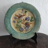 Assiette ancienne - Barbotine à Marli vert - XIX ème siècle