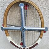 Old tennis racket La Hutte