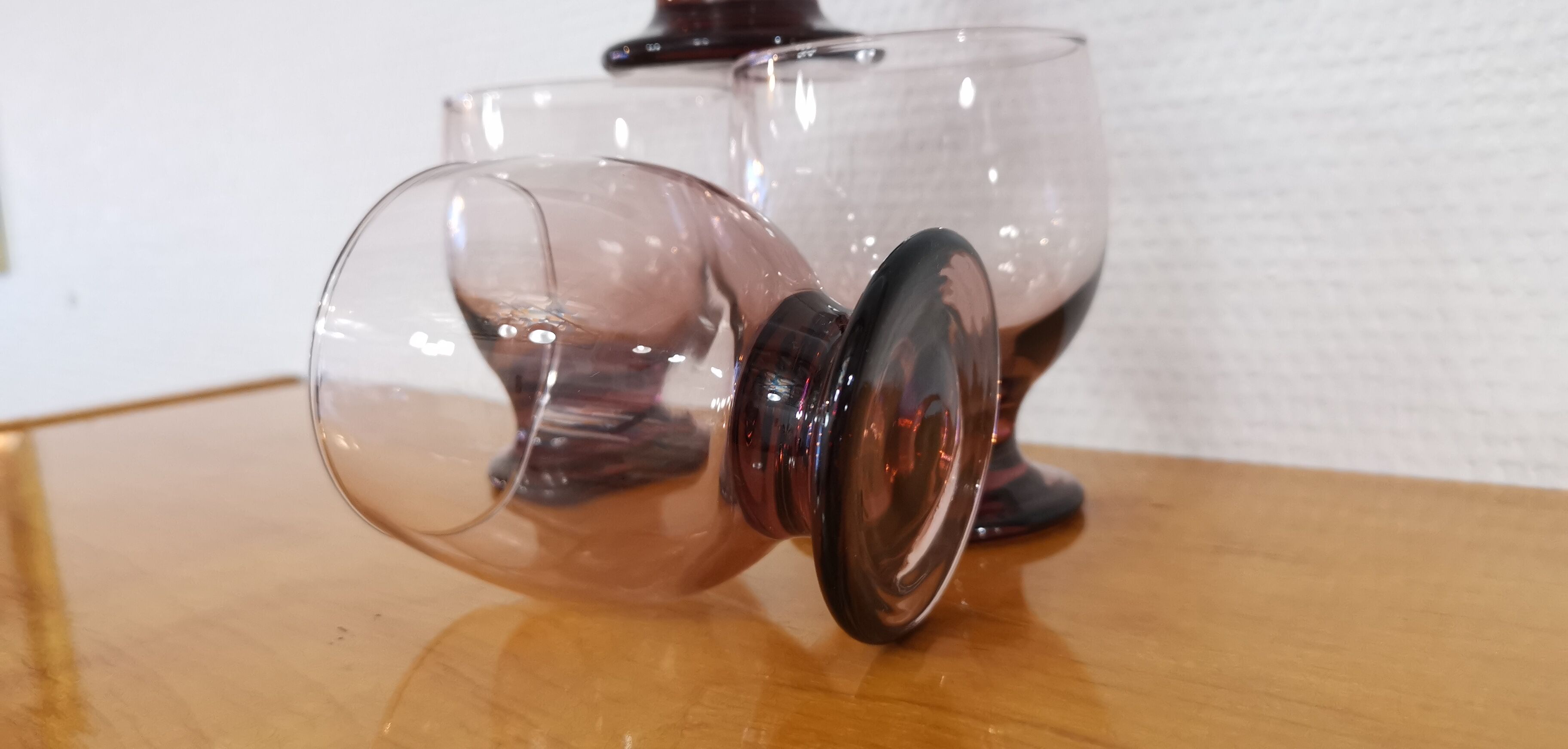 4 water glasses on foot pink purple vintage art deco