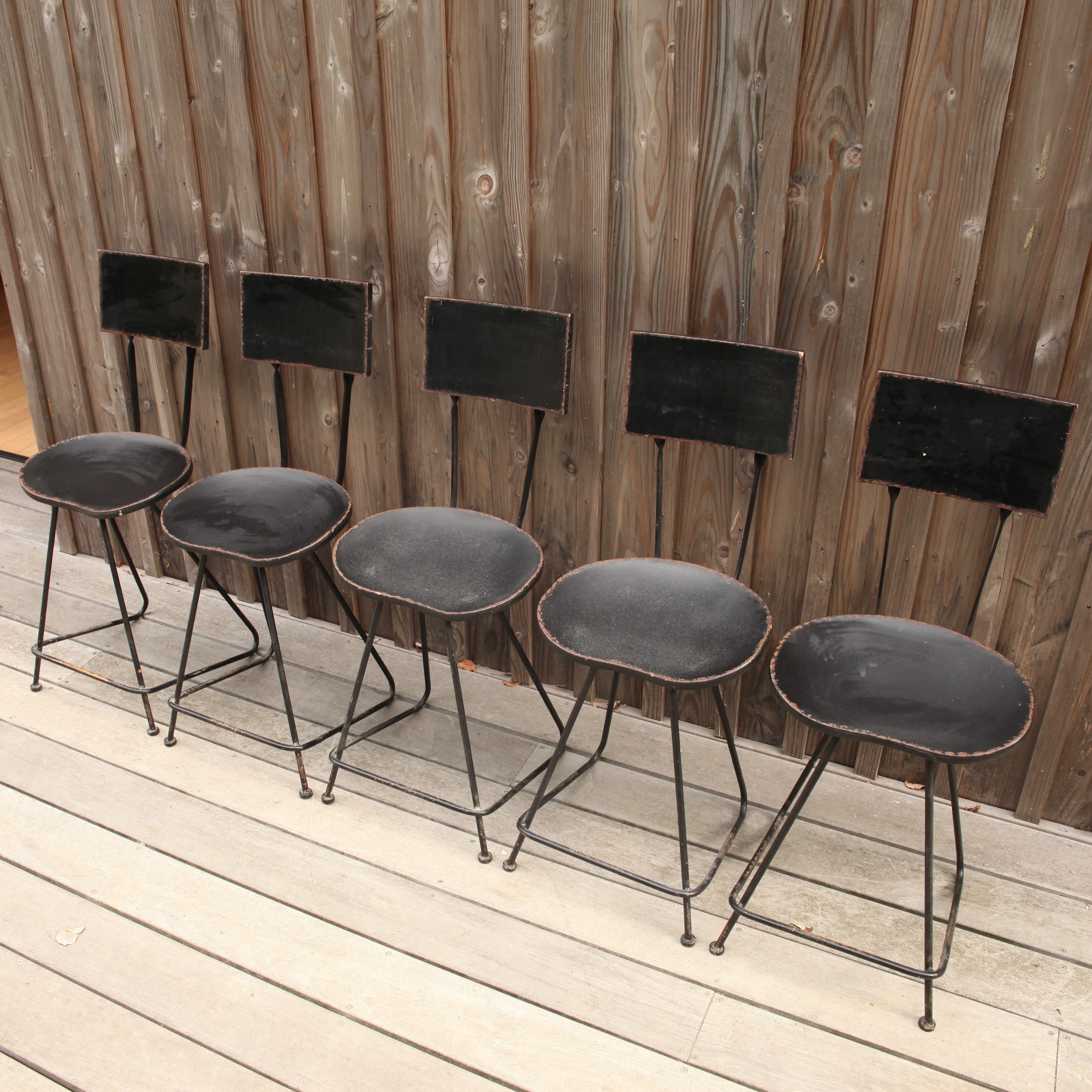 Set of 5 chairs in wood and black lacquered metal