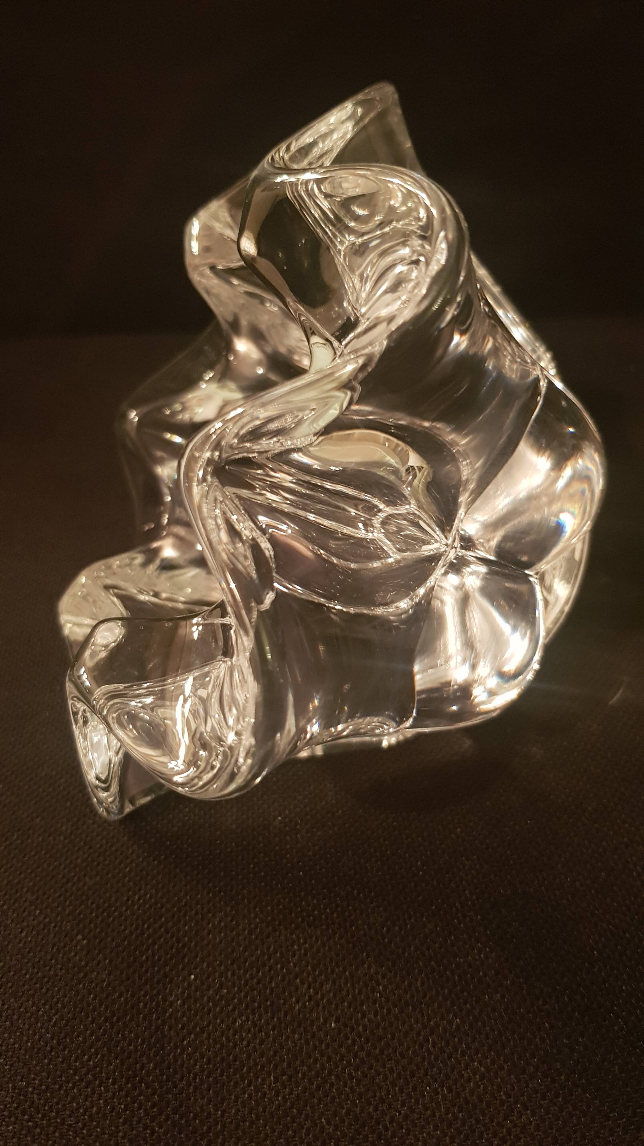 Corolla-shaped ashtray and pocket tray, Vannes Le Chatel crystal (A 240)
