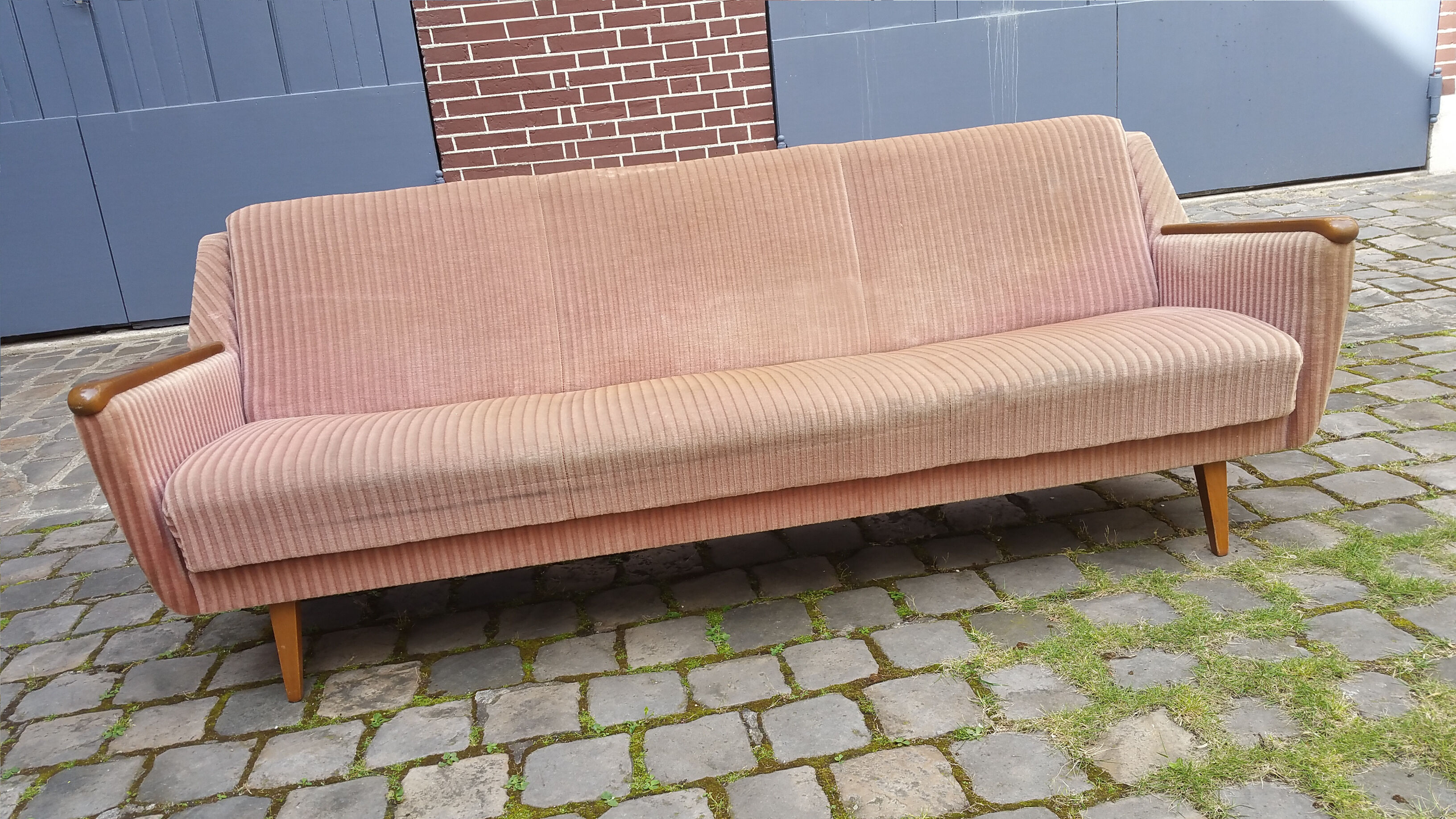 Pink Daybed sofa years 50.60 old sofa