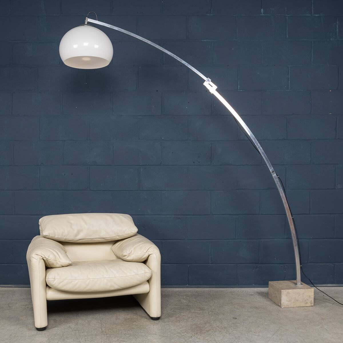 20thC ITALIAN EXTENDABLE ARC FLOOR LAMP c.1970