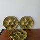Lot de 3 assiettes à huîtres vintages en barbotine verte Sarreguemines