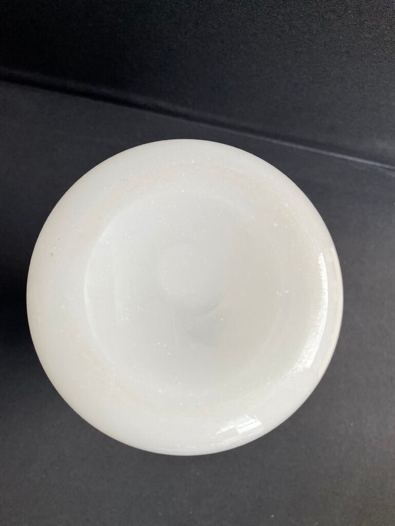 Vase napoleon iii opalescent white opaline