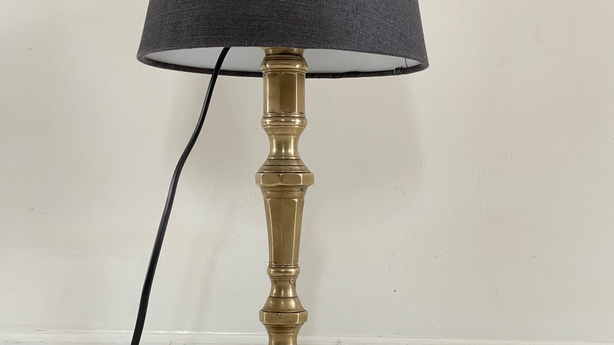 Chic vintage solid brass lamp