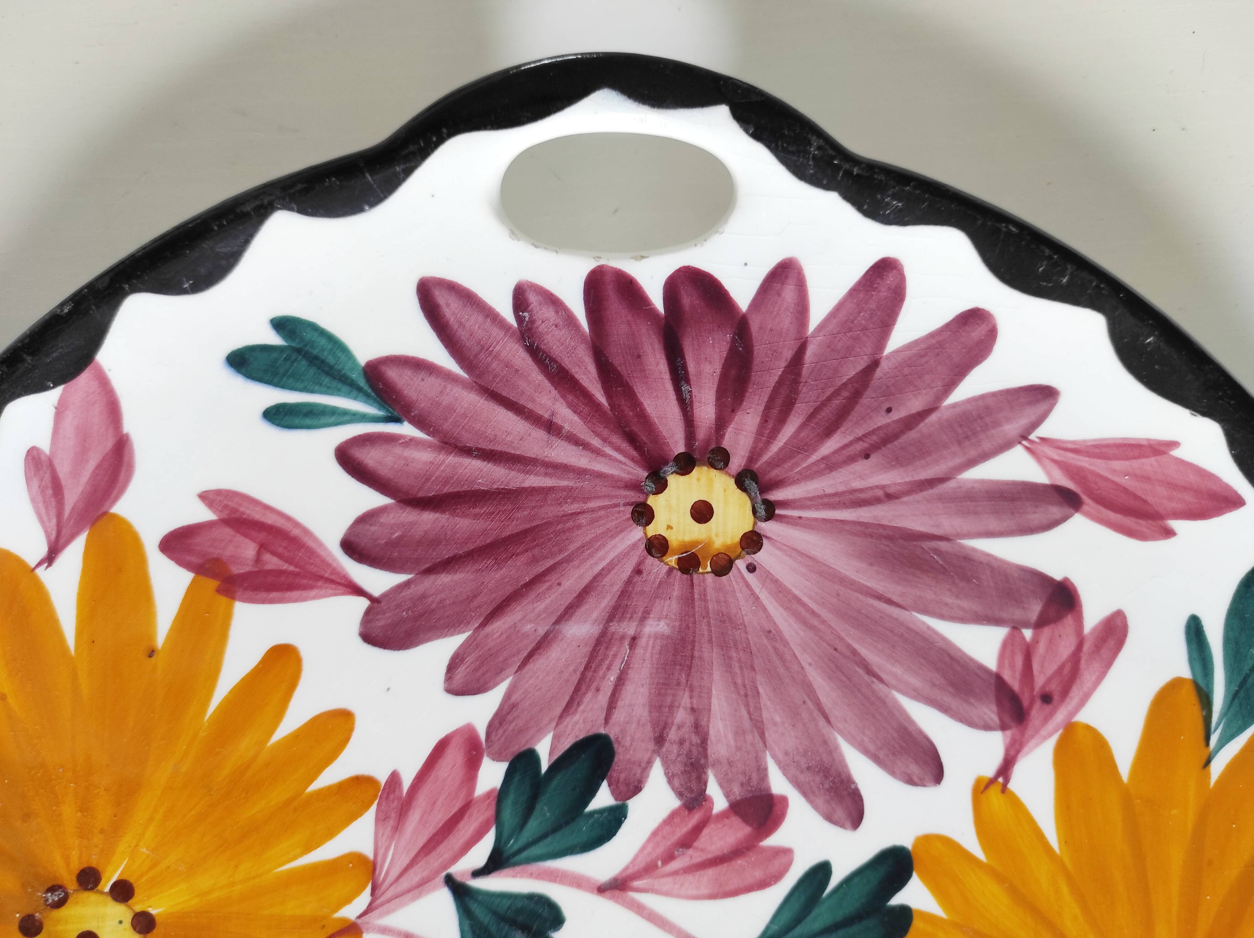 Two Schramberg Majolika painted flower dishes