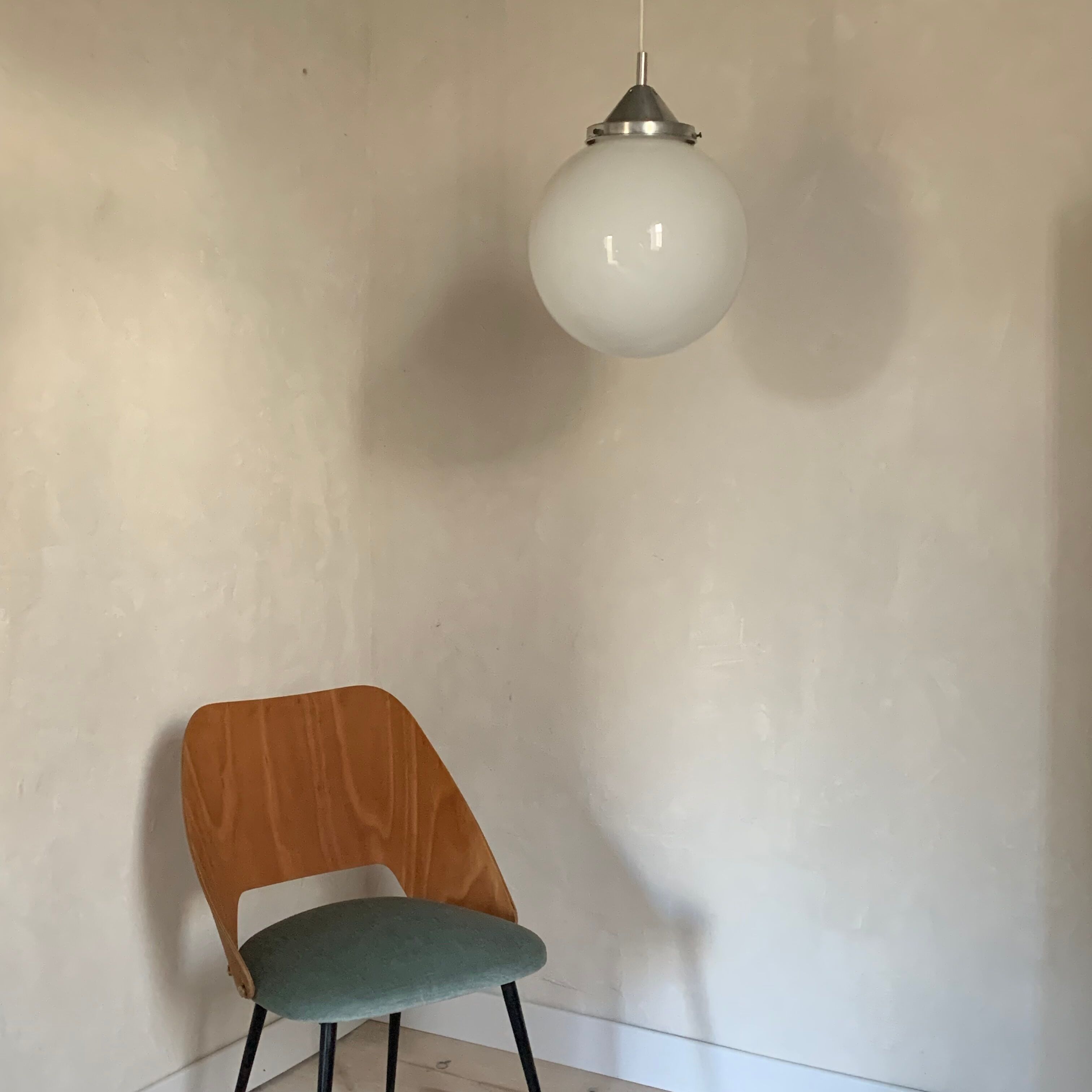 Vintage suspension ball opaline white diameter 30 cm