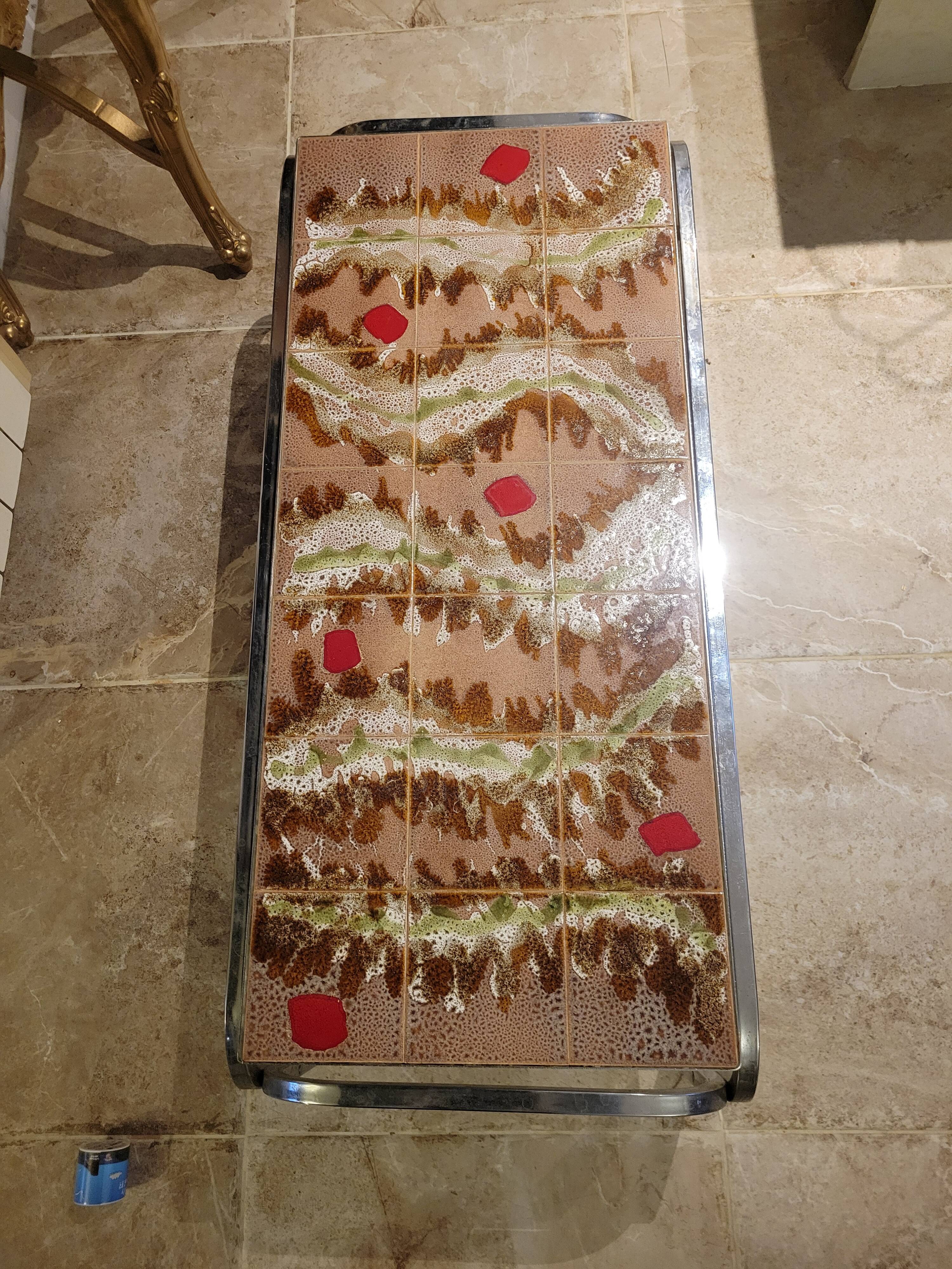 Table basse métal et céramique année 70