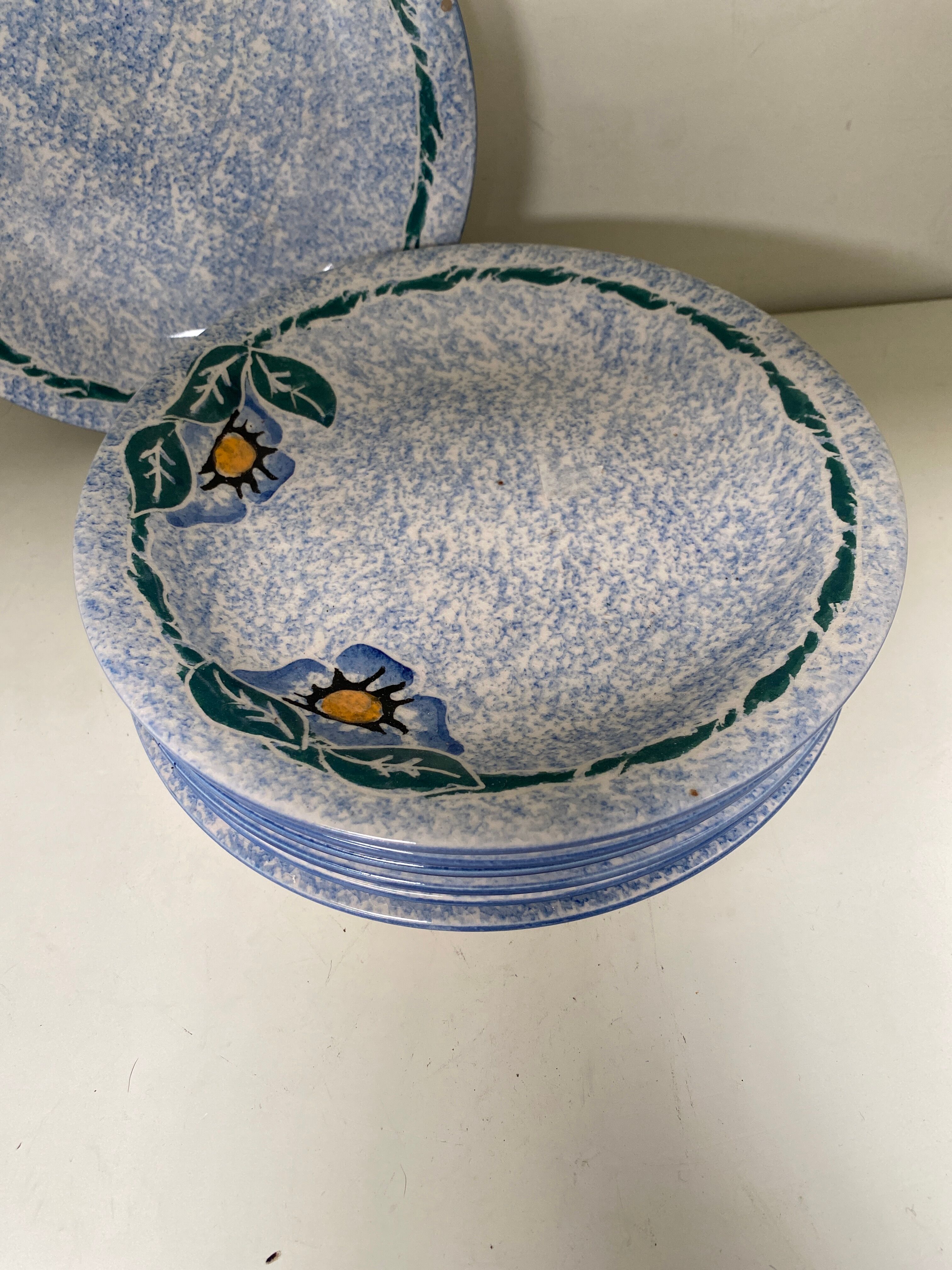 Set of 8 Naldrett Mcninn English earthenware plates