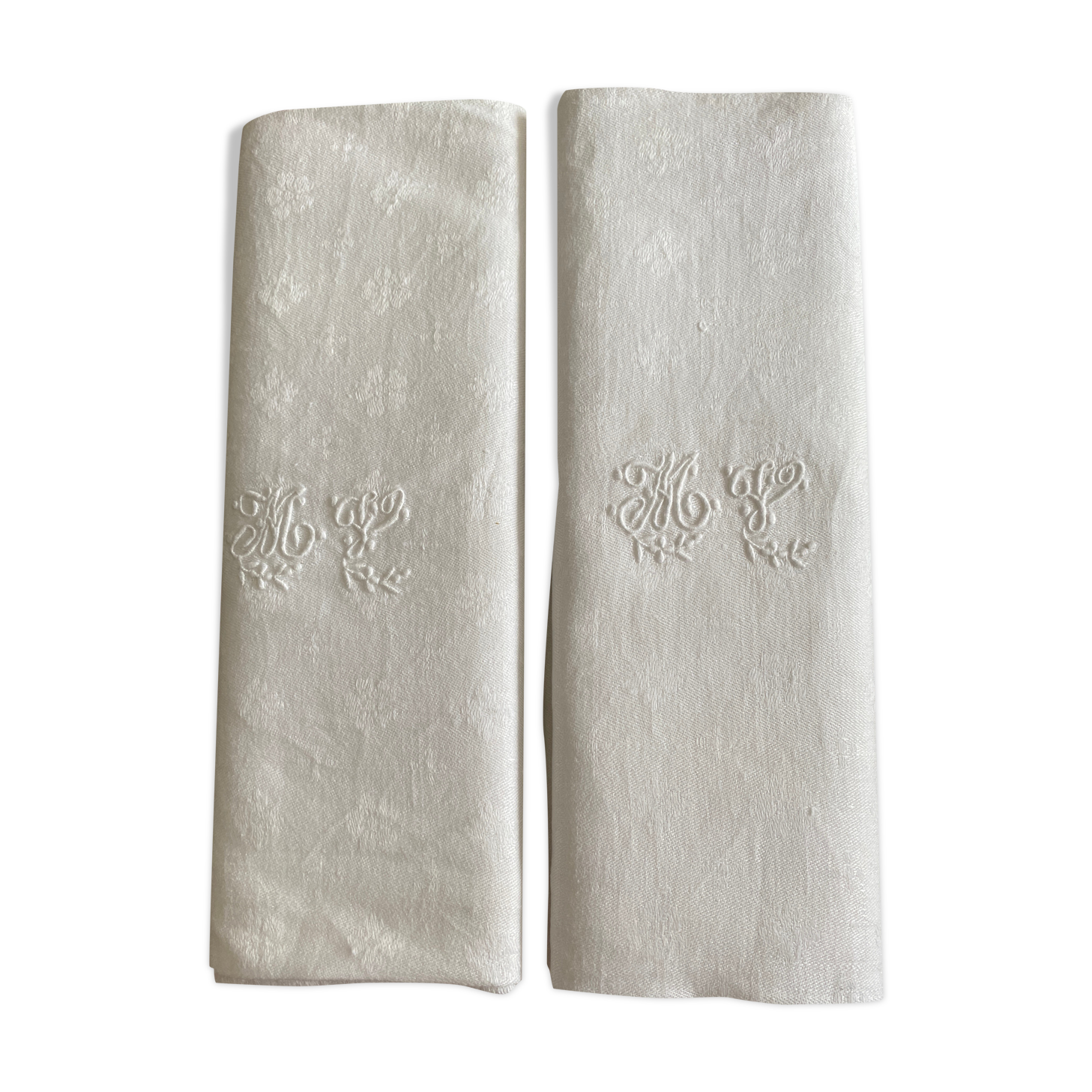 Set of 2 old napkins
