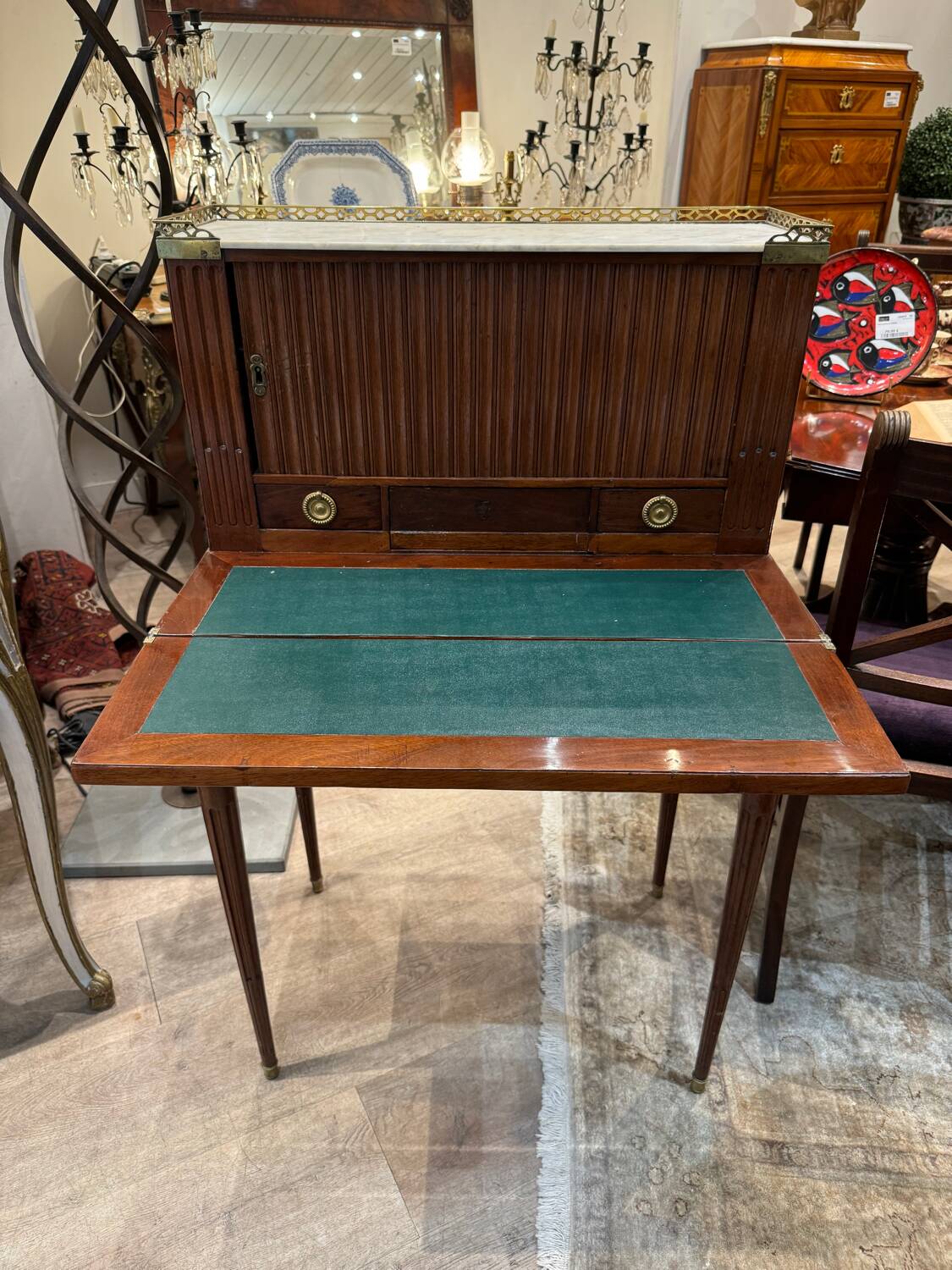 Bonheur du jour Louis XVI