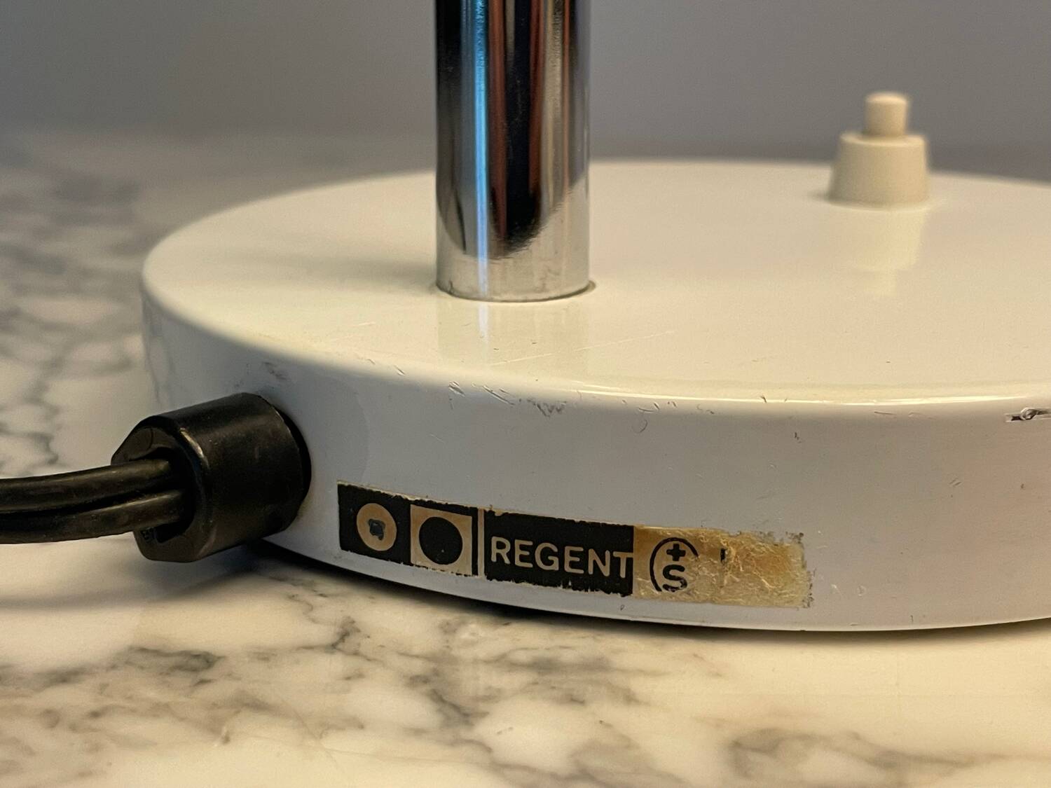 Regent articulated desk lamp, 1980