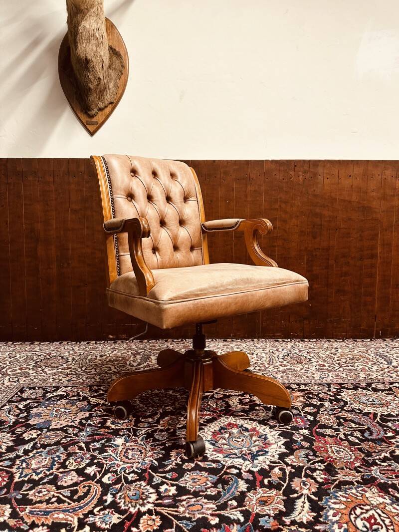 English Classic President Chair light brown Office chair