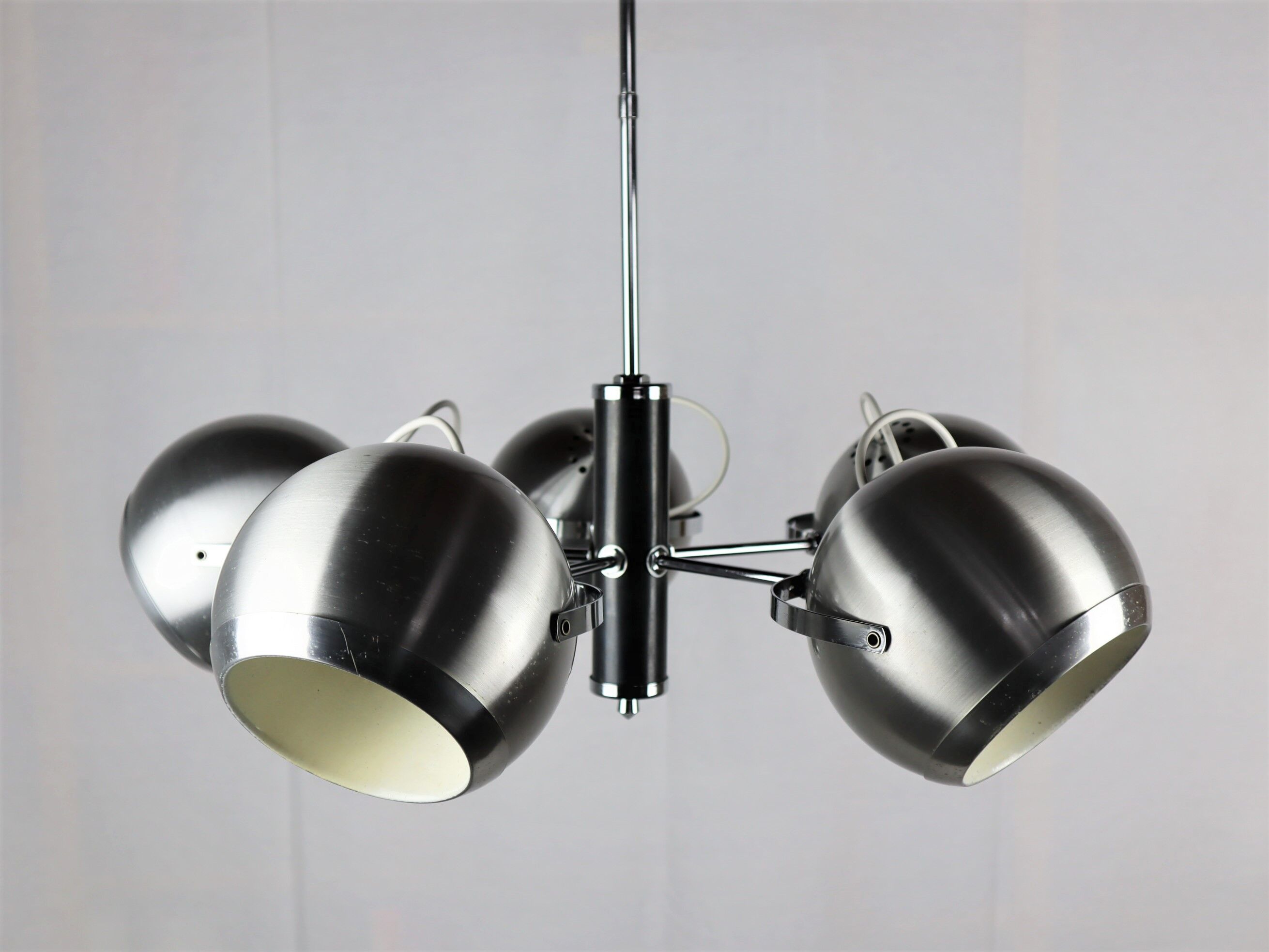 Vintage metal ball suspension 1960