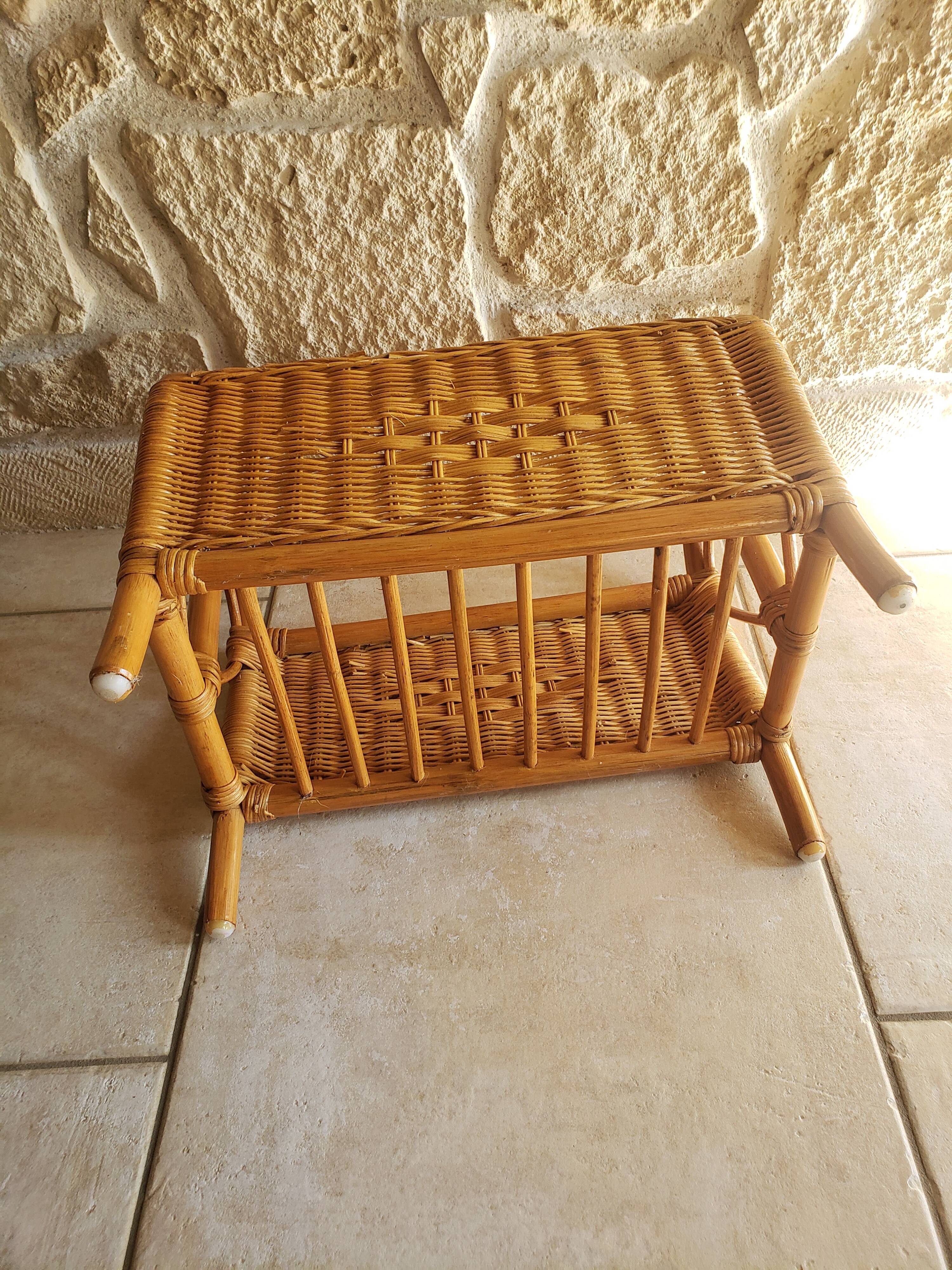 Vintage magazine holder in honey-colored rattan marrow