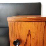 Table in excellent condition and very rare phone