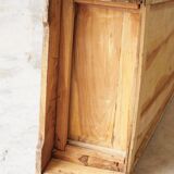 Modernist drawer chest of drawers