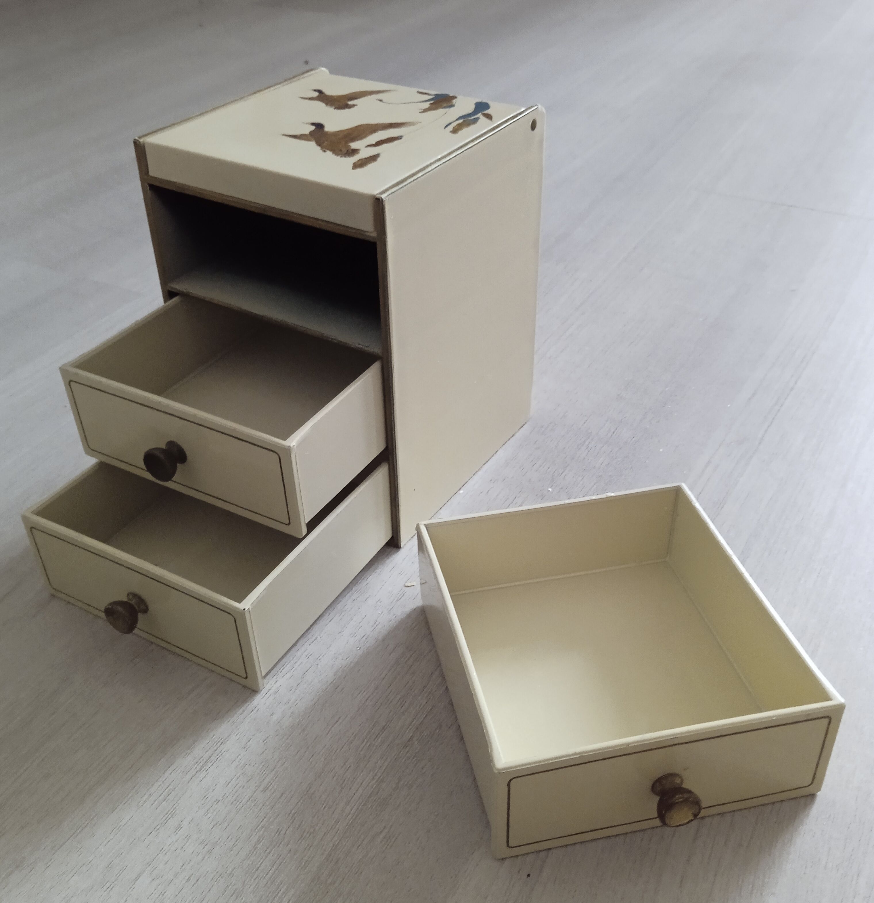 Jewelry box "Chest of drawers 3 drawers"