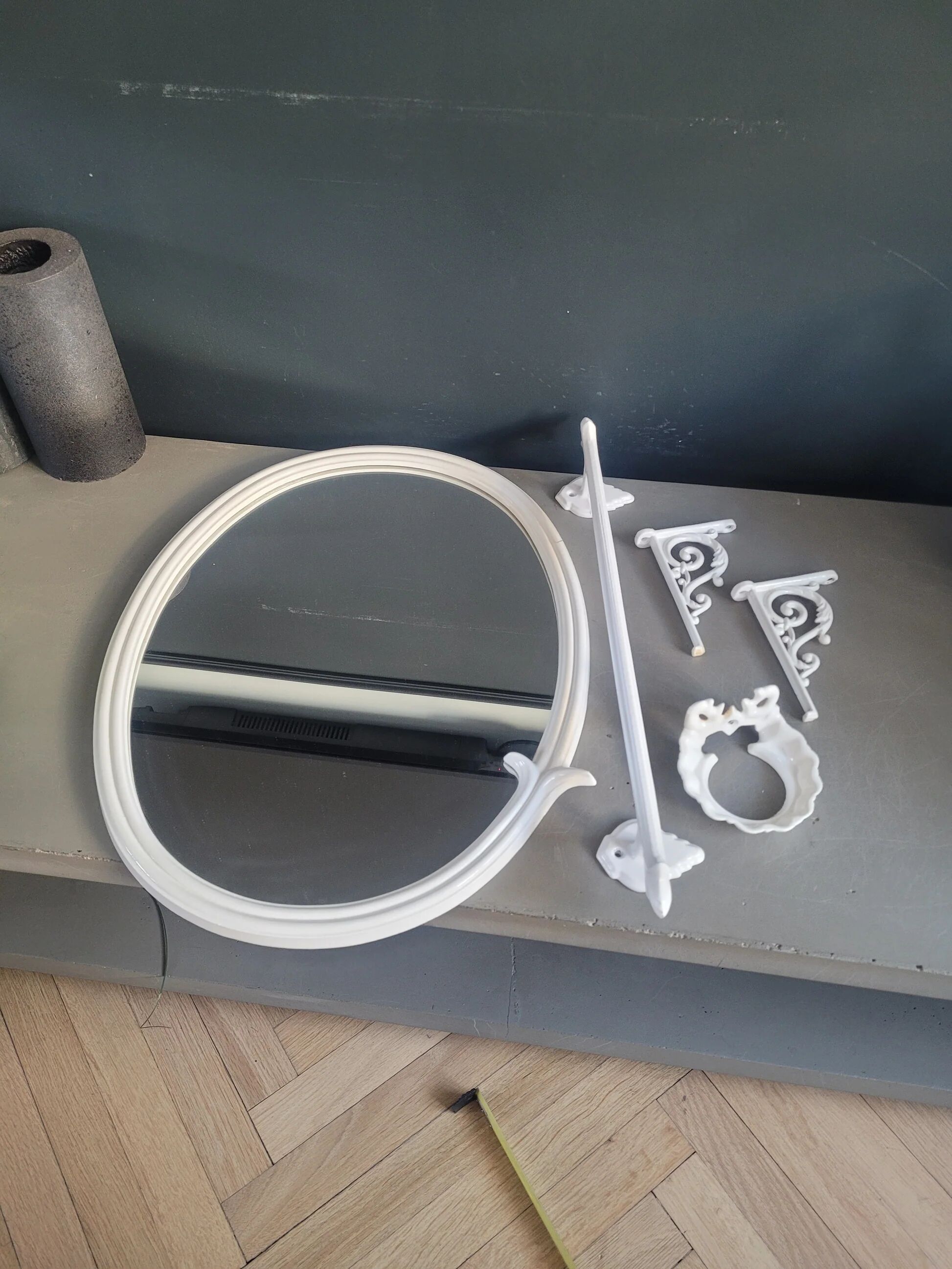 White enameled cast iron bathroom set