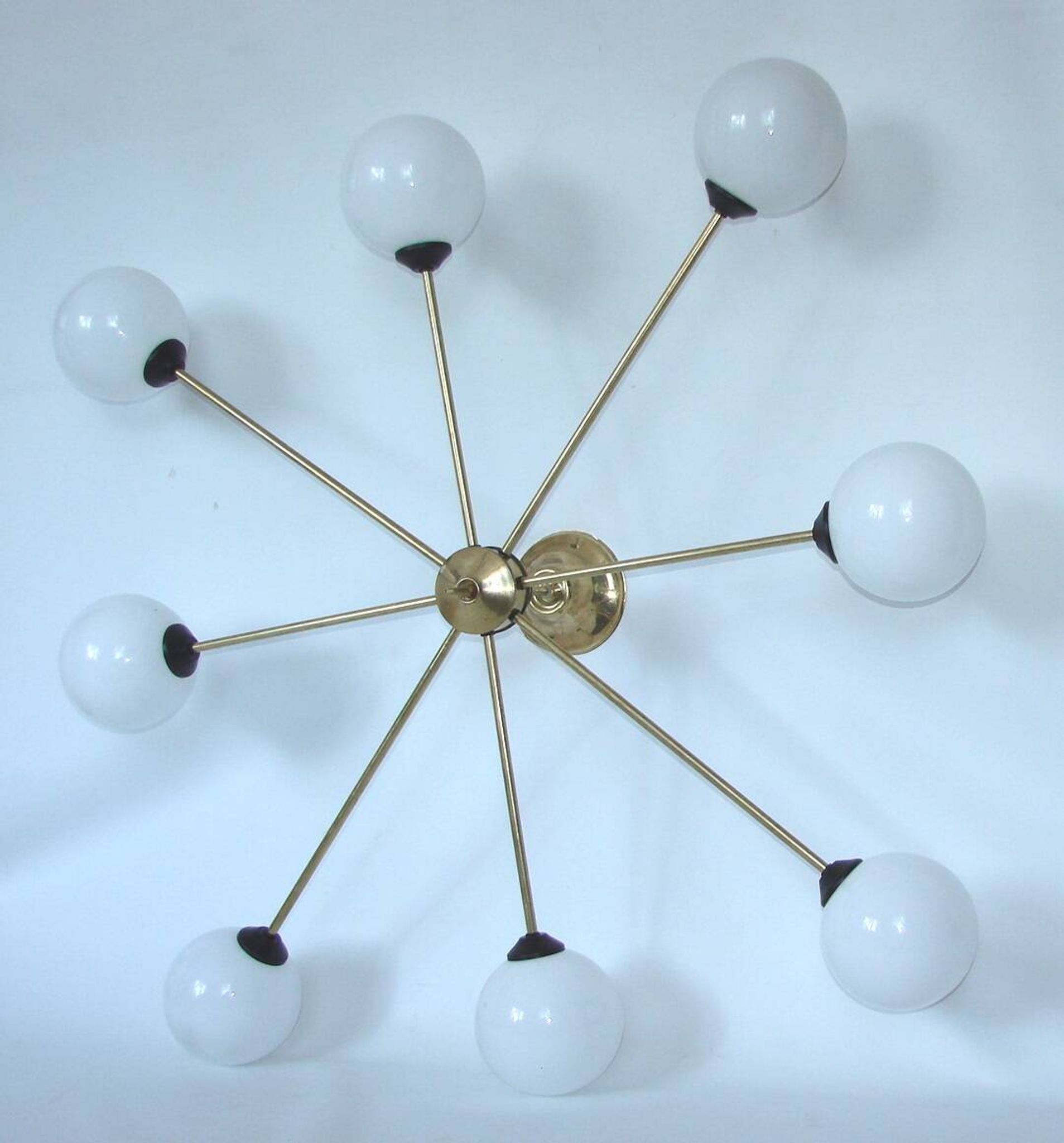 Stilnovo 1960s-style chandelier | Brass, metal and glass | 8x E14 | Vintage