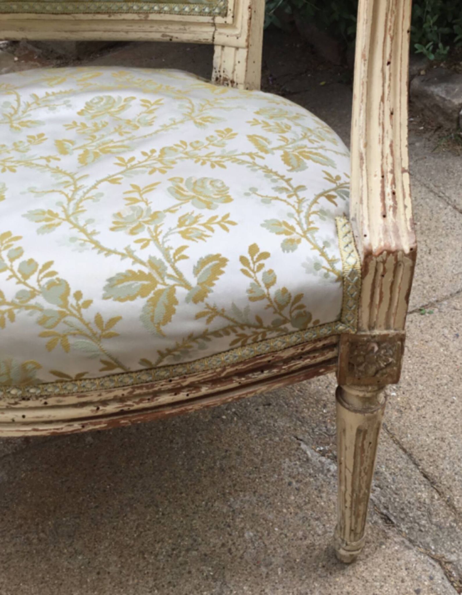 Very beautiful pair of Louis XVI period cabriolet armchairs