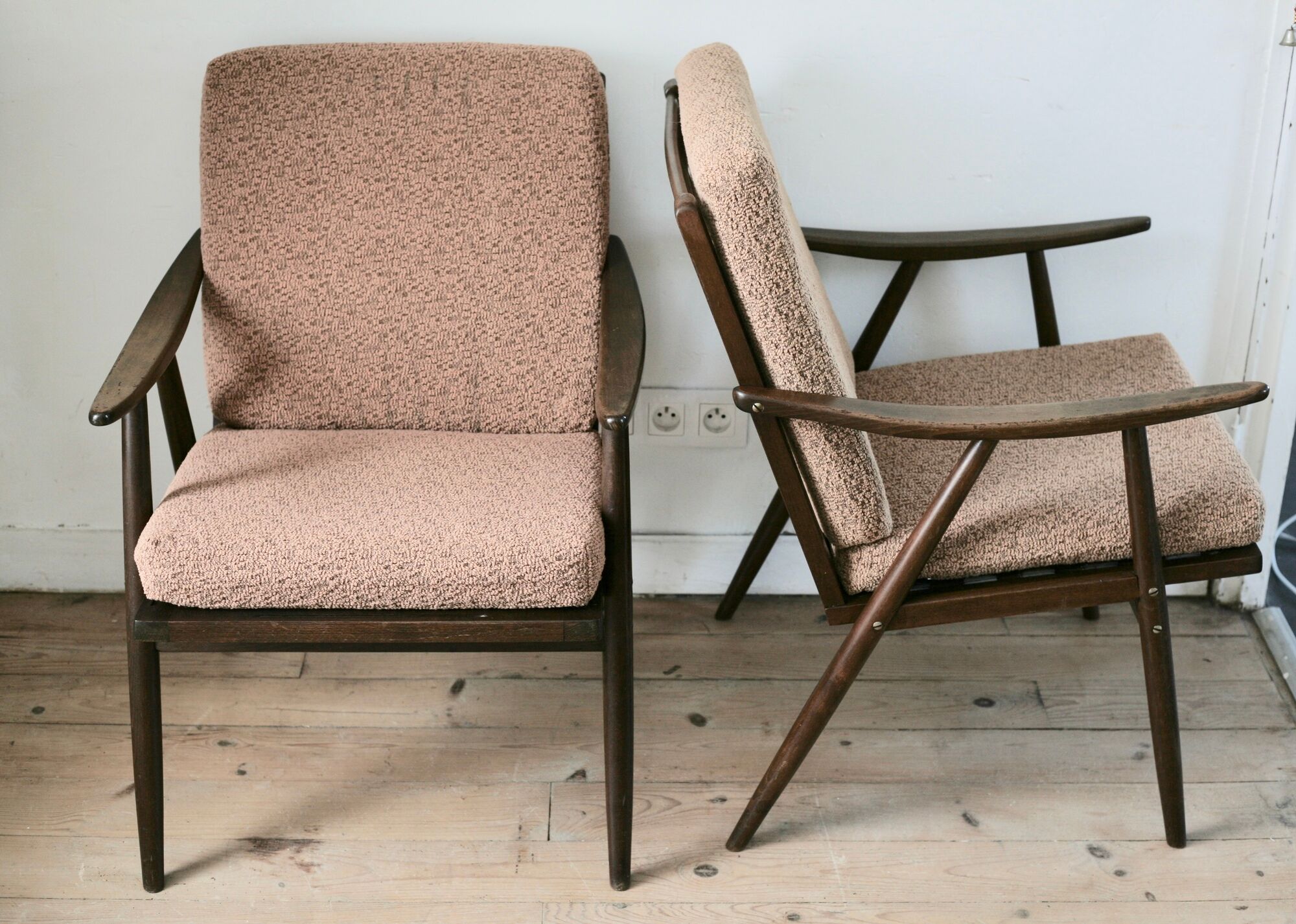 Pair of Boomerang armchairs, Thonet edition, circa 1960