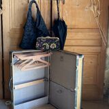 Trunk dressing