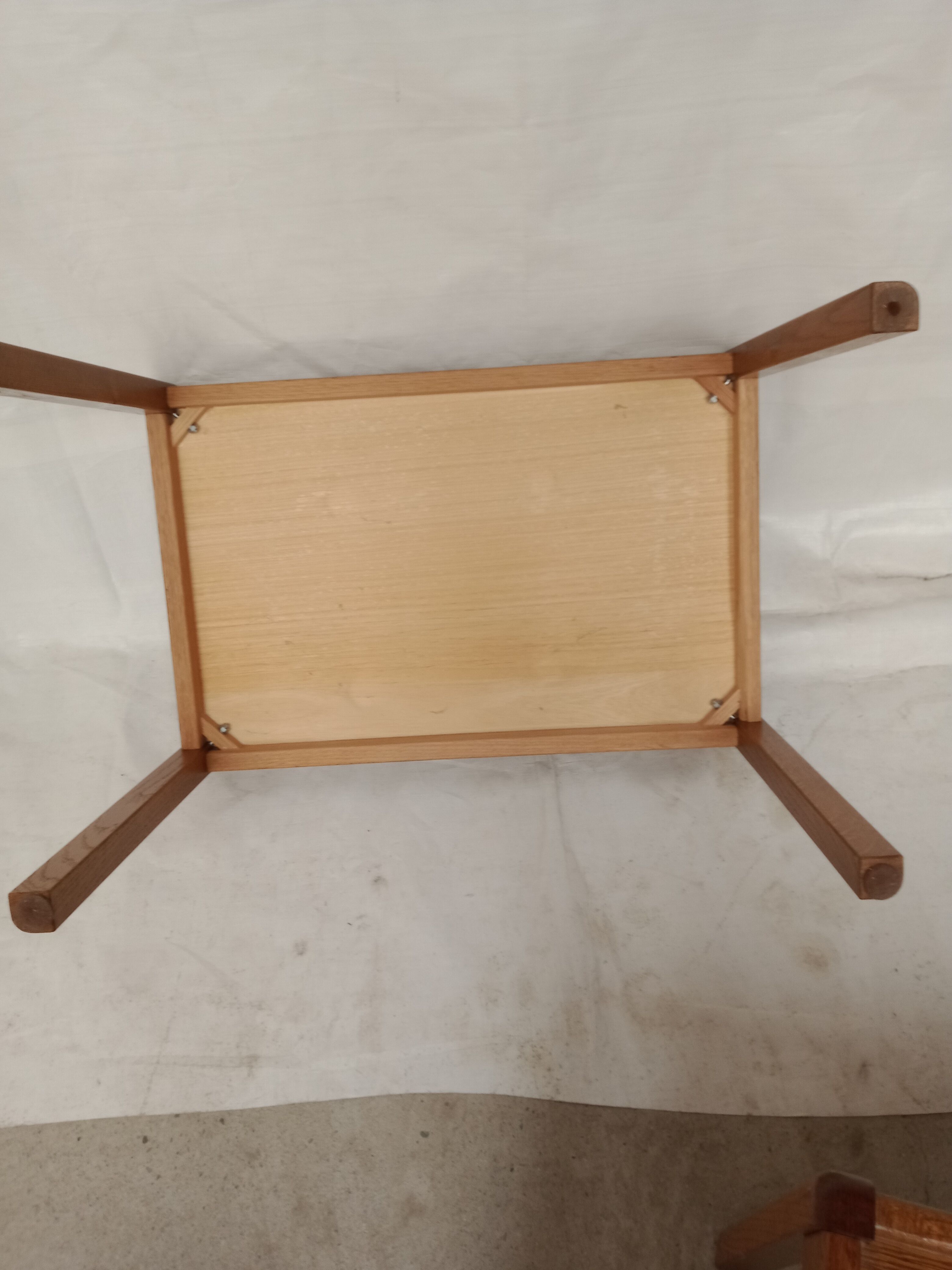 Trundle table