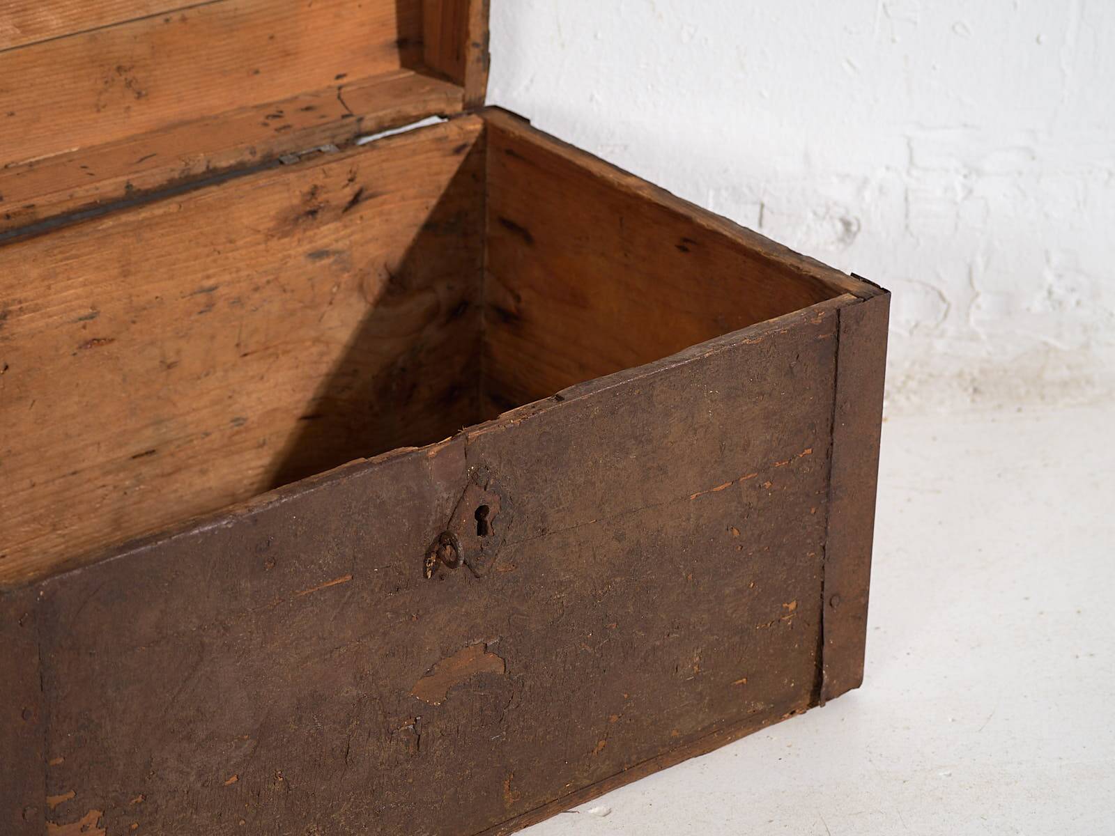 Antique metal frame chest (c.1920) #3