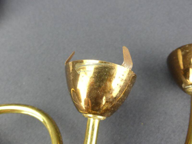 Vintage brass wall light with 3 glass tulips.