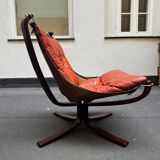 Fauteuil à dossier bas FALCON de Sigurd Ressel, Norvège
