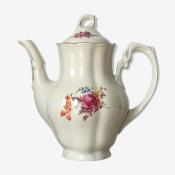 Large porcelain teapot